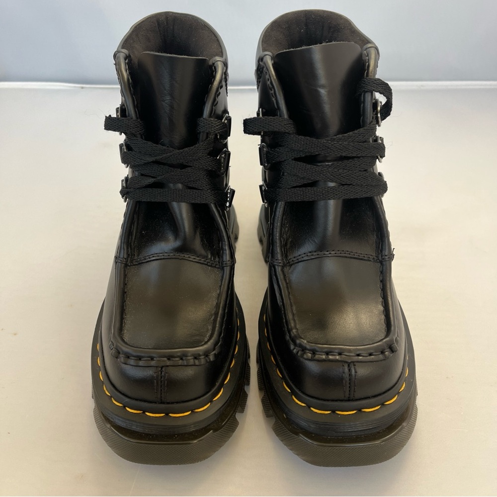 Dr Martens Air Wair Corran 3-Eye Atlas Leather Heeled Boots Size 6
